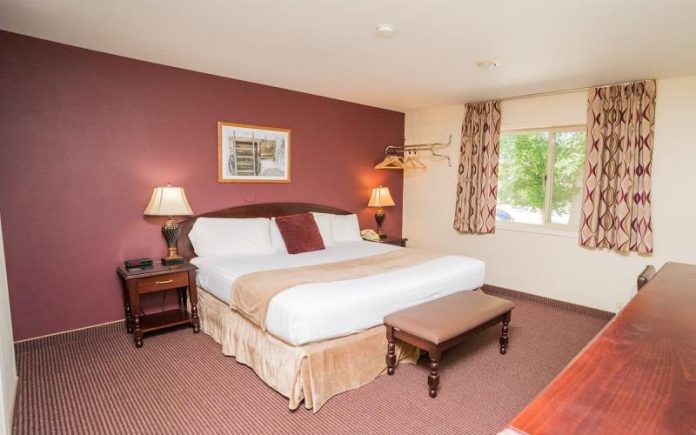 Indulge in Luxury at Bed and Breakfast Hotel Winthrop a Perfect Weekend Getaway
